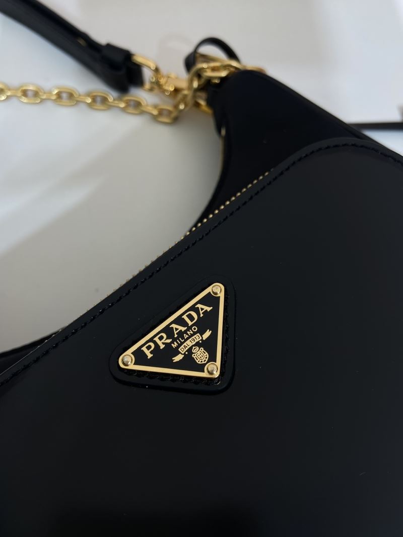 Pra*a hobo bags